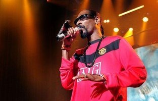 Snoop Dogg в футболке «Манчестер Юнайтед»