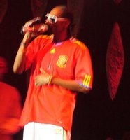 Snoop Dogg в футболке сборной Испании