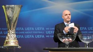 Процесс жеребьёвки (с) uefa.com