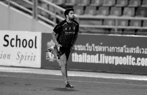 Луис Суарес тренируется в Таиланде (c) LiverpoolFC.com