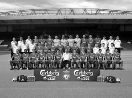 Общая фотография «Ливерпуля» в сезоне 2009/2010 (c) LiverpoolFC.tv