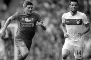 Стивен Джеррард в товарищеском матче против «Олимпиакоса» (c) LiverpoolFC.com