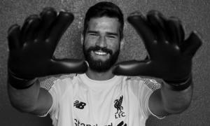 Алиссон Беккер (с) liverpoolfc.com