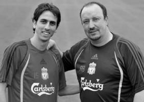 Фотография Йосси Бенаюна и Рафаэля Бенитеса (с) LiverpoolFC.tv