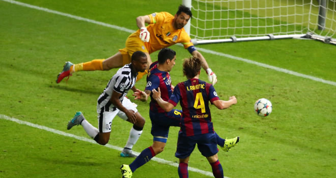 luis suares prinyos pobedu barselone v finale ligi chempionov liverbird ru liverpool fc fk liverpul sajt russkoyazychnyh bolelshikov krasnyh